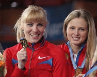 Kseniya Vdovina. European Indoor Champion 2011 (Paris) at 4x400m. With Olesya Krasnomovets
