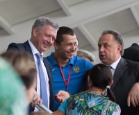 Yuriy Borzakovskiy. With V. Mutko and D. Shlyakhtin. Russian Championships 2019, Zhukovskiy