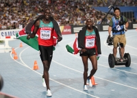Фото с Чемпионата Мира 2011 (Тэгу, Корея). Финал в беге на 800м. Дэвид Рудиша (Кения) - чемпион Мира