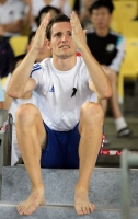 *Фото с Чемпионата Мира 2011 (Тэгу, Корея). Бронзовый призер в прыжке с шестом Рено Лавильине (Франция) не доволен своим выступлением