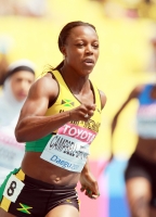 *Фото с Чемпионата Мира 2011 (Тэгу, Корея). Забеги на 200м. Вероника Кембелл-Броун (Ямайка)