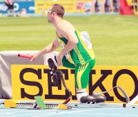Фото с Чемпионата Мира 2011 (Тэгу, Корея). К эстафете 4х400м готовится Оскар Писторис (ЮАР)