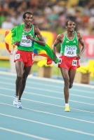 *Фото с Чемпионата Мира 2011 (Тэгу, Корея). Победитель в беге на 10000м Ибрахим Джелиан и бронзовый призер Иман Мерга. Оба из Эфиопии 