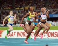 *Фото с Чемпионата Мира 2011 (Тэгу, Корея). Финал в беге на 200м. Победительница - Вероника Кэмбелл (Ямайка)